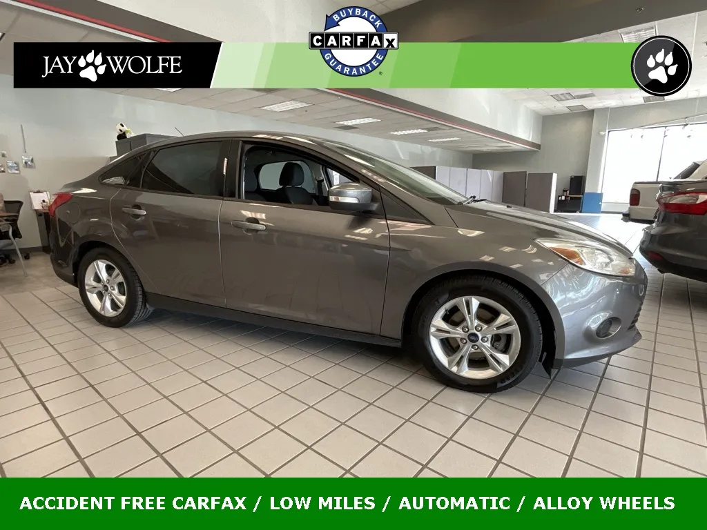 Gray 2013 Ford Focus SE for sale in Kansas City, MO