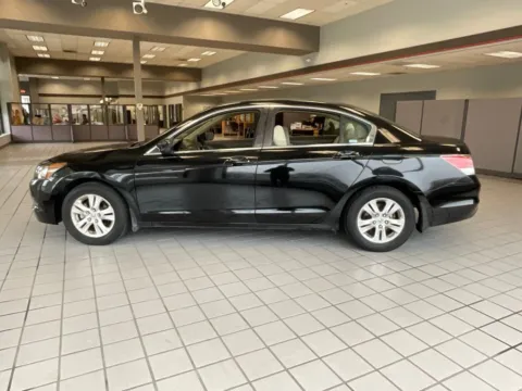 More photos of 2009 Honda Accord LX-P at Jay Wolfe Auto Outlet, MO