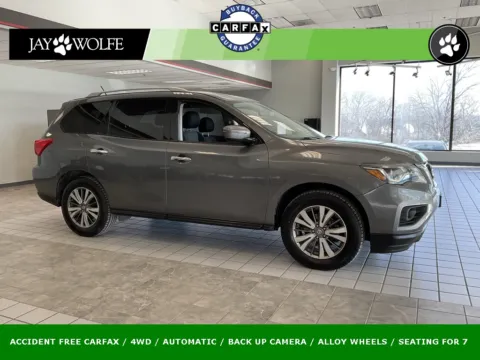 Gray 2018 Nissan Pathfinder SV for sale in Kansas City, MO