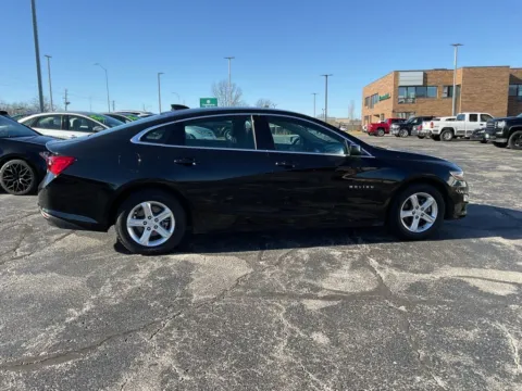 More photos of 2023 Chevrolet Malibu LT at Jay Wolfe Auto Outlet, MO