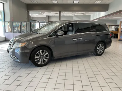 Another view of 2016 Honda Odyssey Touring for sale in Kansas City, MO at Jay Wolfe Auto Outlet