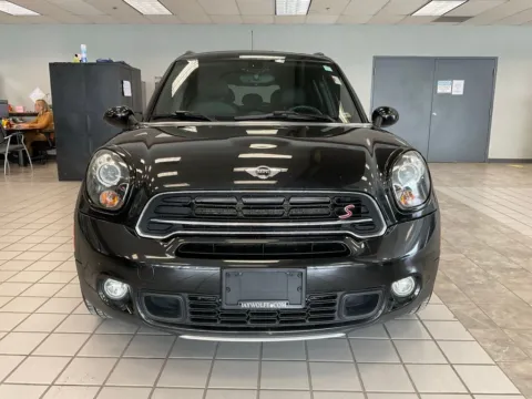 Photos of 2016 MINI Cooper S Countryman for sale in Kansas City, MO at Jay Wolfe Auto Outlet
