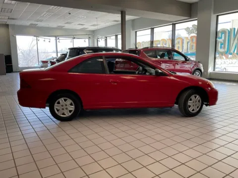 More photos of 2003 Honda Civic LX at Jay Wolfe Auto Outlet, MO