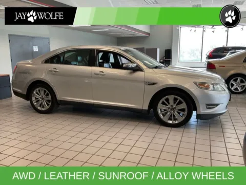 Silver 2010 Ford Taurus Limited for sale in Kansas City, MO