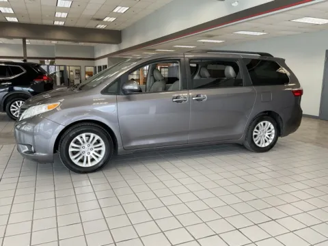 Another view of 2016 Toyota Sienna L for sale in Kansas City, MO at Jay Wolfe Auto Outlet
