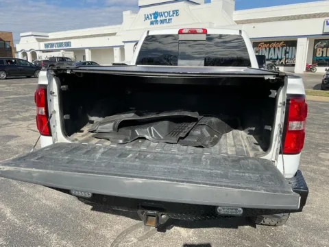 More photos of 2015 GMC Sierra 2500HD Denali at Jay Wolfe Auto Outlet, MO