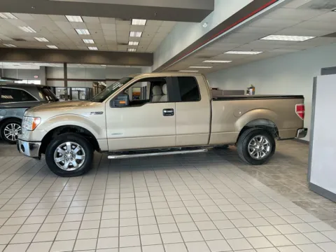 More photos of 2013 Ford F-150 XLT at Jay Wolfe Auto Outlet, MO