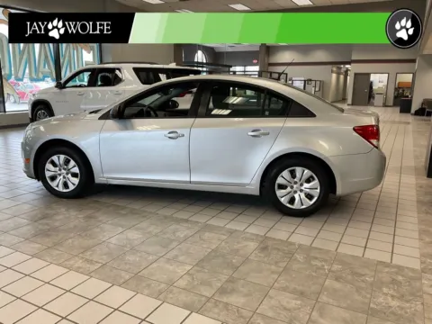More photos of 2013 Chevrolet Cruze LS at Jay Wolfe Auto Outlet, MO