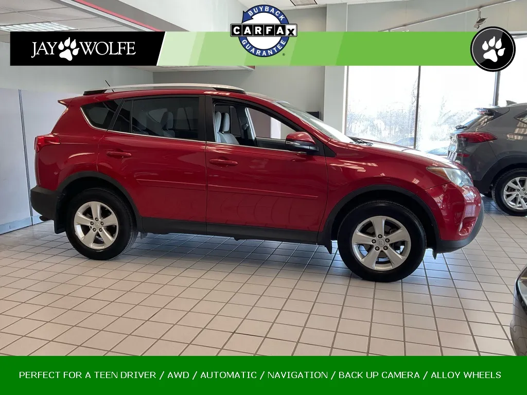 Red 2013 Toyota RAV4 XLE for sale in Kansas City, MO