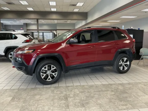 Another view of 2014 Jeep Cherokee Trailhawk for sale in Kansas City, MO at Jay Wolfe Auto Outlet
