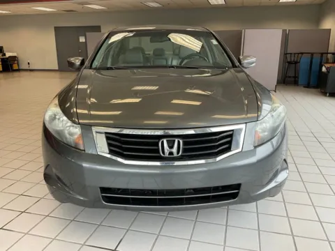 Photos of 2010 Honda Accord EX-L for sale in Kansas City, MO at Jay Wolfe Auto Outlet