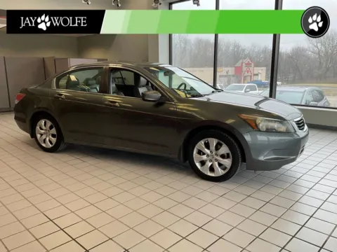 Silver 2010 Honda Accord EX-L for sale in Kansas City, MO