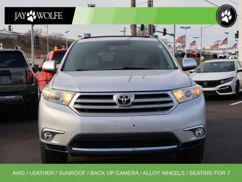 Photos of 2011 Toyota Highlander SE for sale in Kansas City, MO at Jay Wolfe Auto Outlet