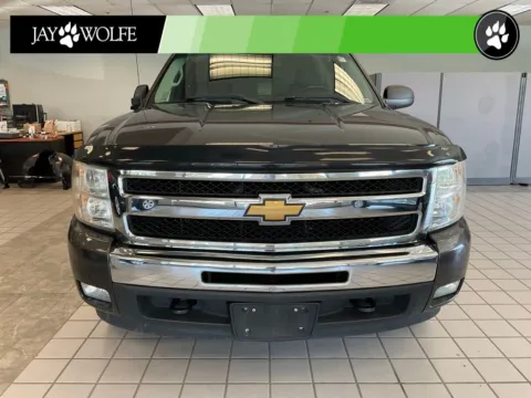 Photos of 2010 Chevrolet Silverado 1500 LT for sale in Kansas City, MO at Jay Wolfe Auto Outlet