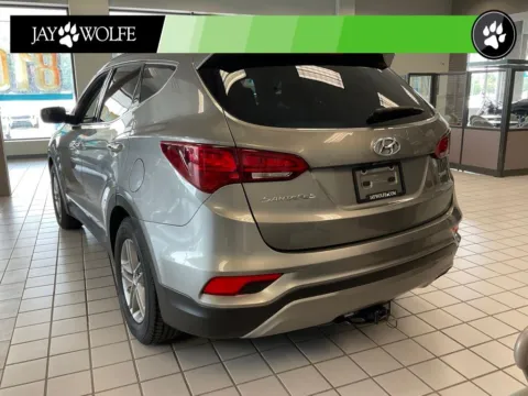 More photos of 2017 Hyundai Santa Fe Sport 2.4 Base at Jay Wolfe Auto Outlet, MO