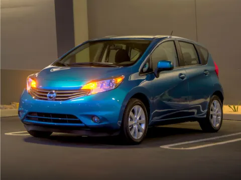 Blue 2014 Nissan Versa Note SV for sale in Kansas City, MO