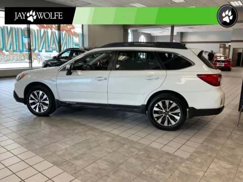 More photos of 2016 Subaru Outback 2.5i at Jay Wolfe Auto Outlet, MO