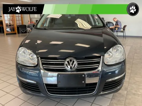 Photos of 2010 Volkswagen Jetta Limited for sale in Kansas City, MO at Jay Wolfe Auto Outlet