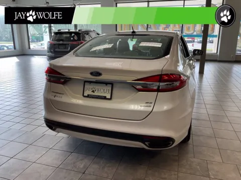 More photos of 2018 Ford Fusion SE at Jay Wolfe Auto Outlet, MO