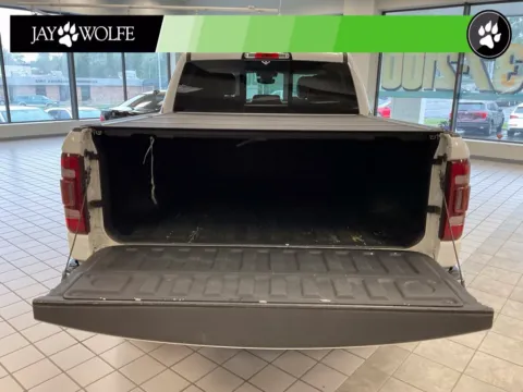 More photos of 2020 Ram 1500 Laramie at Jay Wolfe Auto Outlet, MO