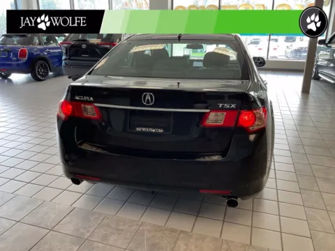 More photos of 2011 Acura TSX 2.4 at Jay Wolfe Auto Outlet, MO