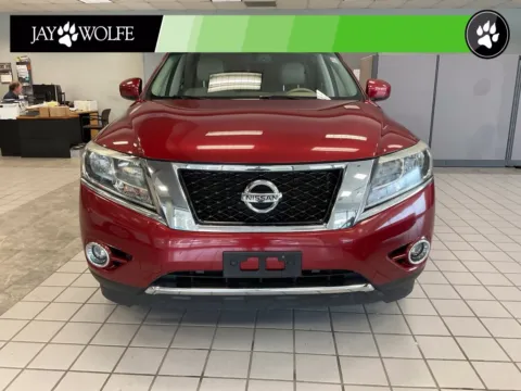 Photos of 2014 Nissan Pathfinder SL for sale in Kansas City, MO at Jay Wolfe Auto Outlet