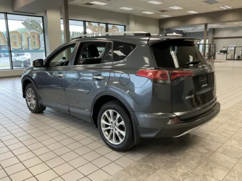 More photos of 2016 Toyota RAV4 Hybrid Limited at Jay Wolfe Auto Outlet, MO
