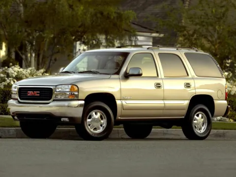 Red 2005 GMC Yukon SLT for sale in Kansas City, MO