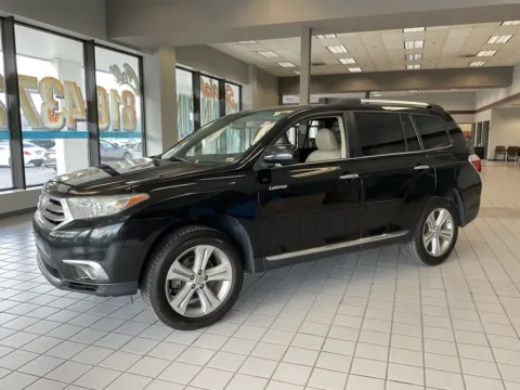 Another view of 2012 Toyota Highlander Limited for sale in Kansas City, MO at Jay Wolfe Auto Outlet