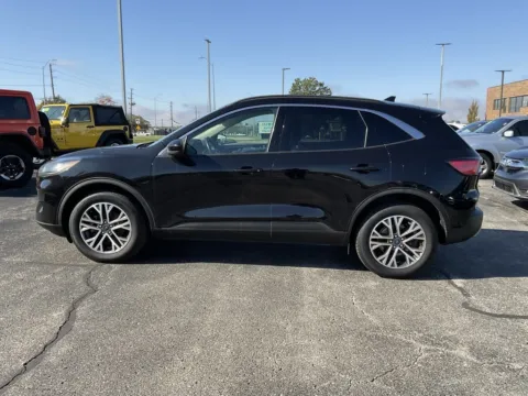 More photos of 2020 Ford Escape SEL at Jay Wolfe Auto Outlet, MO