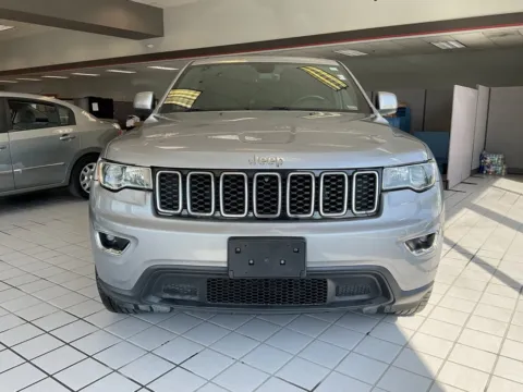 Photos of 2017 Jeep Grand Cherokee Laredo for sale in Kansas City, MO at Jay Wolfe Auto Outlet