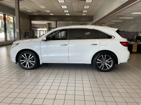 More photos of 2020 Acura MDX Advance at Jay Wolfe Auto Outlet, MO