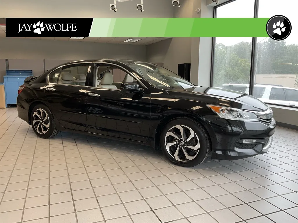 Red 2016 Honda Accord EX-L for sale in Kansas City, MO