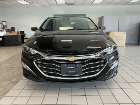 Photos of 2024 Chevrolet Malibu LT for sale in Kansas City, MO at Jay Wolfe Auto Outlet