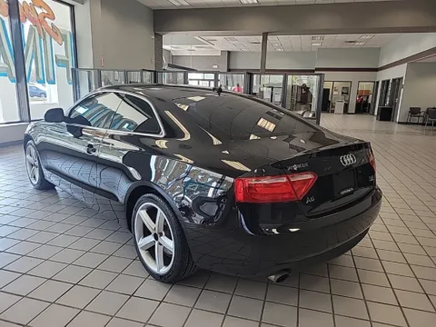 More photos of 2009 Audi A5 3.2 at Jay Wolfe Auto Outlet, MO