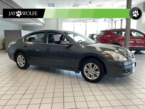 Gray 2012 Nissan Altima 2.5 SL for sale in Kansas City, MO