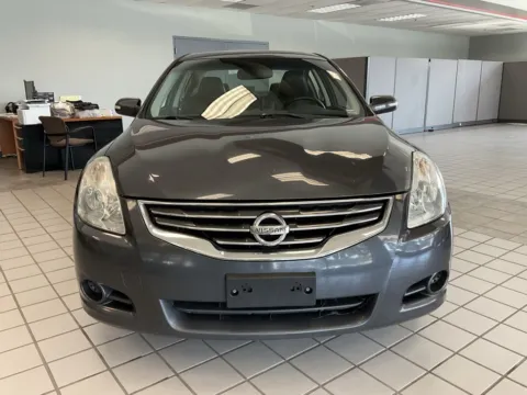 Photos of 2012 Nissan Altima 2.5 SL for sale in Kansas City, MO at Jay Wolfe Auto Outlet