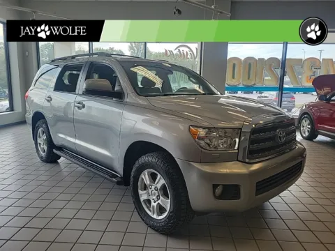 Red 2016 Toyota Sequoia SR5 for sale in Kansas City, MO