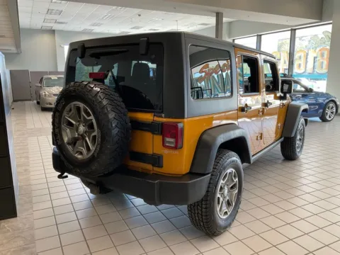More photos of 2014 Jeep Wrangler Unlimited Rubicon at Jay Wolfe Auto Outlet, MO