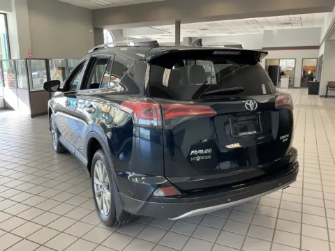 More photos of 2017 Toyota RAV4 Limited at Jay Wolfe Auto Outlet, MO