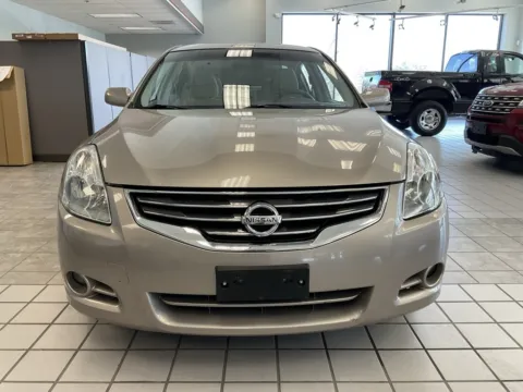 Photos of 2012 Nissan Altima 2.5 S for sale in Kansas City, MO at Jay Wolfe Auto Outlet
