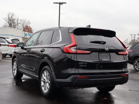 More photos of 2023 Honda CR-V EX at Jay Wolfe Honda, MO