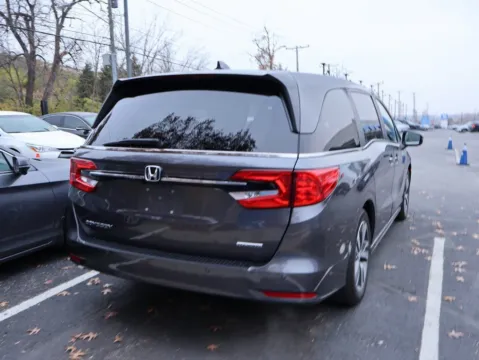 More photos of 2023 Honda Odyssey Touring at Jay Wolfe Honda, MO