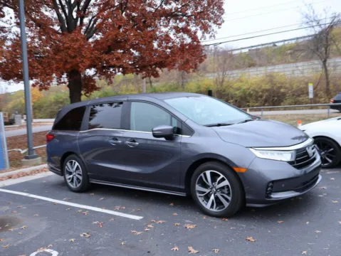 More photos of 2023 Honda Odyssey Touring at Jay Wolfe Honda, MO