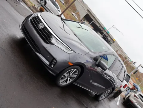 Another view of 2023 Honda Odyssey Touring for sale in Kansas City, MO at Jay Wolfe Honda