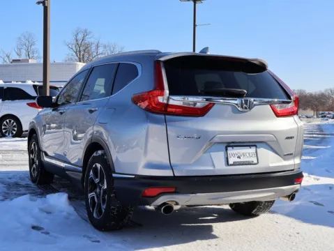 More photos of 2017 Honda CR-V Touring at Jay Wolfe Honda, MO