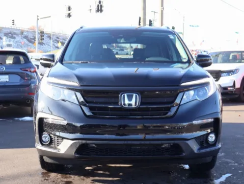 Photos of 2022 Honda Pilot Special Edition for sale in Kansas City, MO at Jay Wolfe Honda