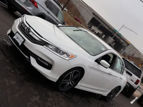 Another view of 2017 Honda Accord Sedan Sport SE for sale in Kansas City, MO at Jay Wolfe Honda
