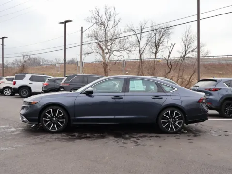 More photos of 2023 Honda Accord Hybrid Touring at Jay Wolfe Honda, MO