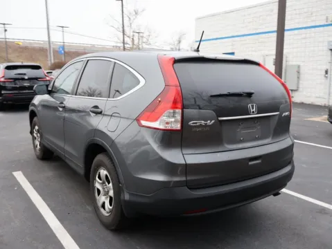 More photos of 2013 Honda CR-V LX at Jay Wolfe Honda, MO